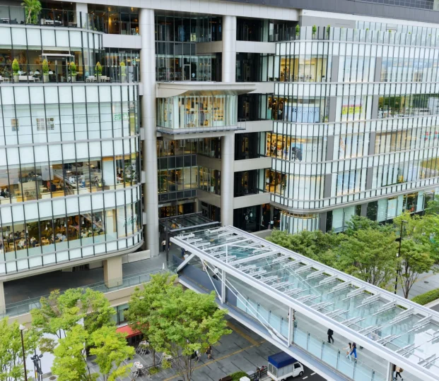 施設外構の「導線設計」ガイド｜迷わせない・滞留させない動線づくりの基本（北海道・胆振対応）