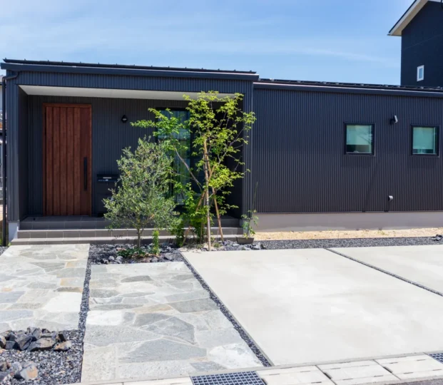 外構工事の費用相場|100万・200万・300万・500万以上の外構プラン 外構工事の費用相場|100万・200万・300万・500万以上の外構プラン